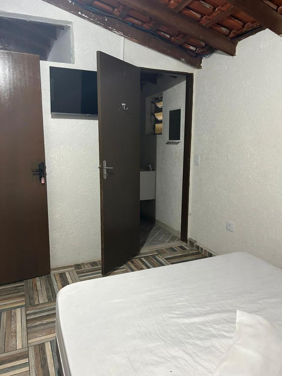 Oasis Hostel E Pousada Itanhaem Ngoại thất bức ảnh